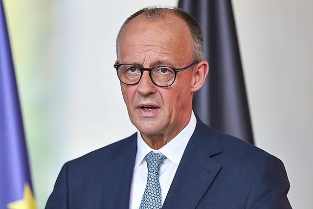 北约东扩才是罪据德国新闻电视频道网站报道，德国总理默茨12月15日在德乌经济论