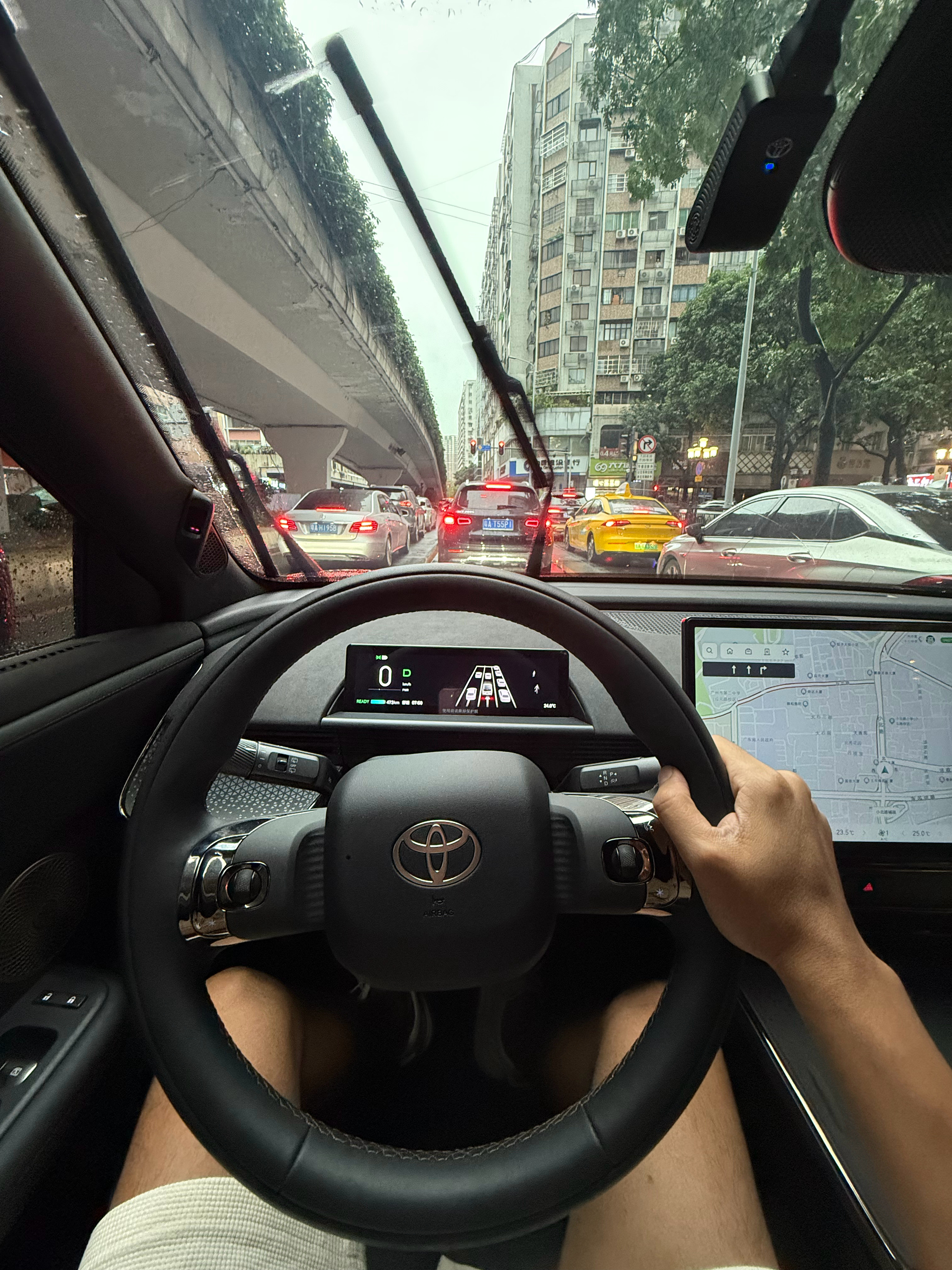 一下雨，就堵得全红​​​