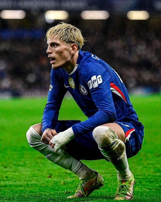 欧洲转会新闻发布会！★潜力无限！切尔西主帅罗塞尼尔的态度十分明确：球队依然选