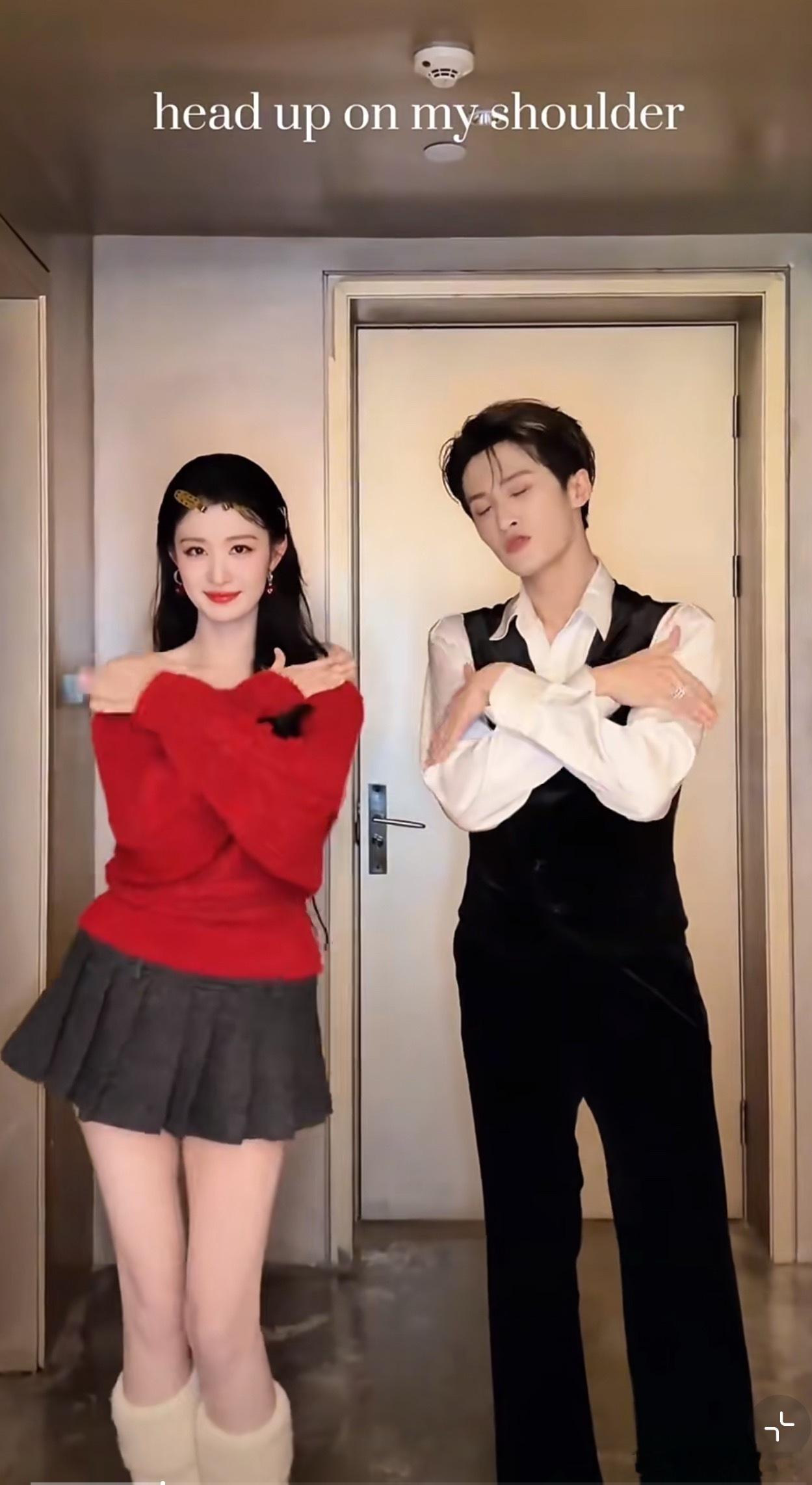 檀健次和王楚然这个合拍，是垫箱子了吧