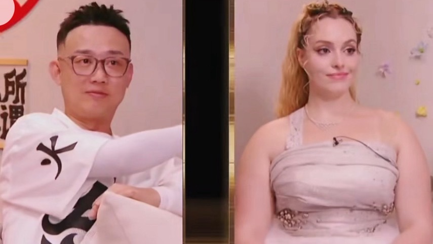 GAI锅的秒变脸gai的表情：嘻嘻>不嘻嘻走不掉的秒变脸​​​