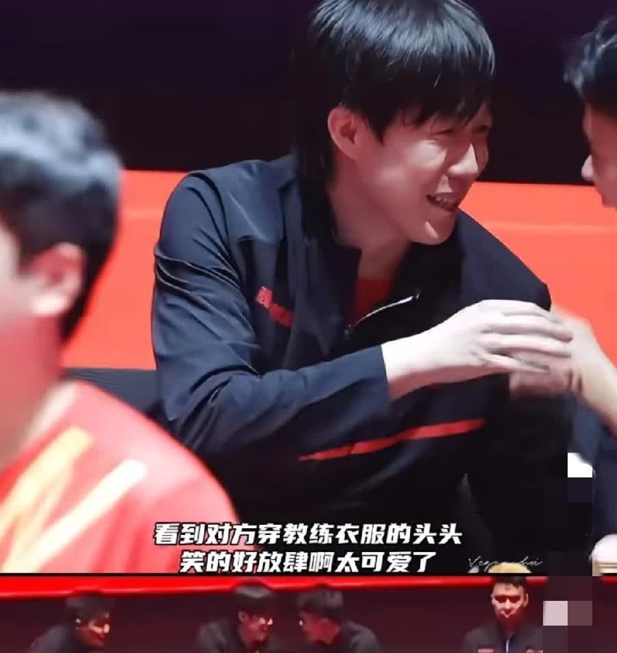 原来王楚钦到新疆后这么开心，不是因为美食好吃，也不是因为风景很美，而
