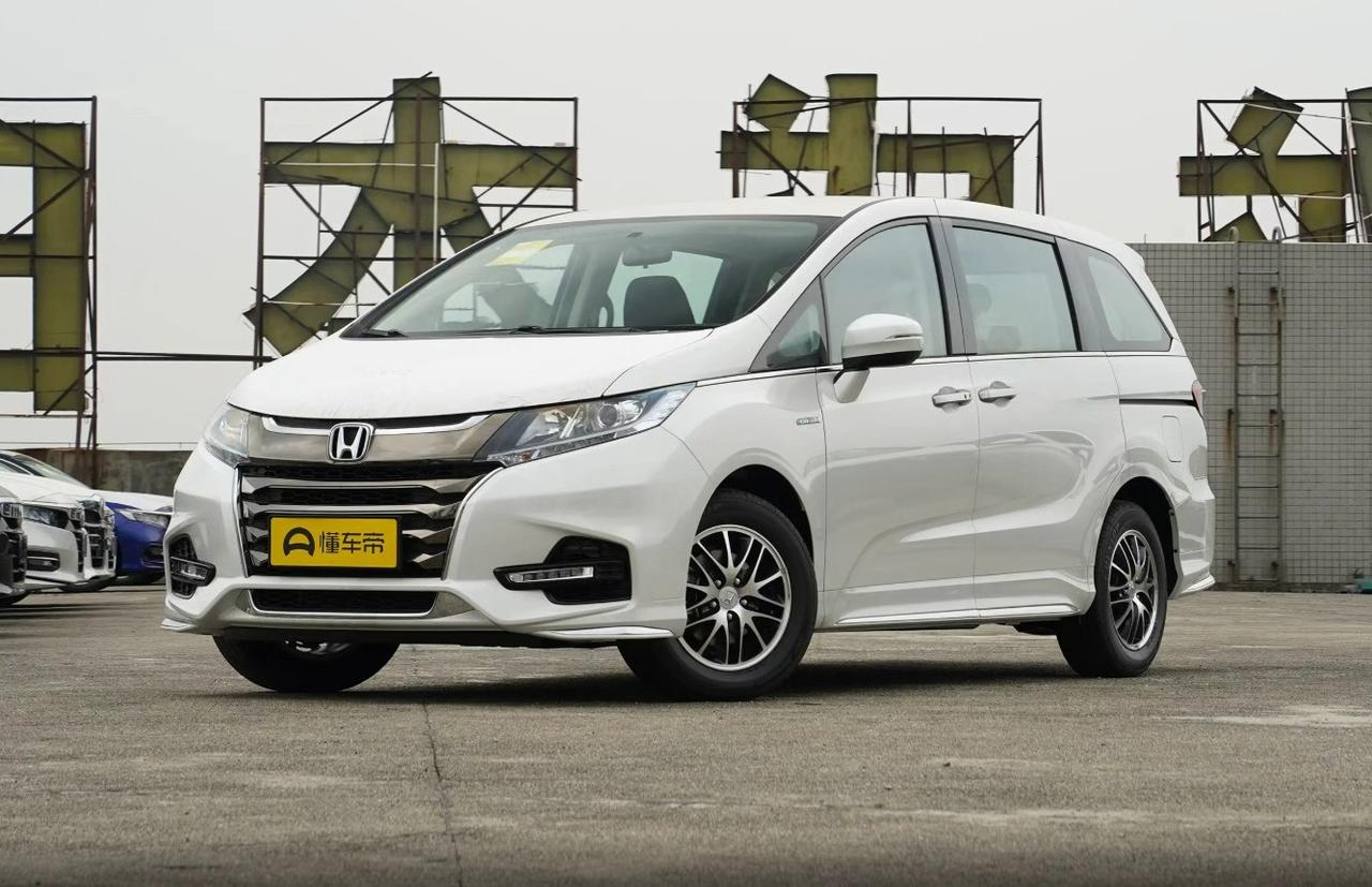 “家里要换MPV，预算15万左右，二手奥德赛能买吗？”说实话，这个问题我得拆开聊