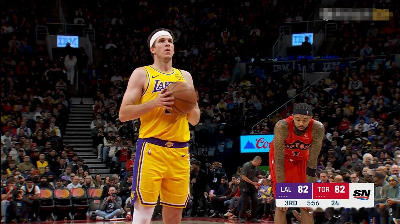 湖人超级巨星里弗斯真是极具统治力！在今天湖人客场以123：120险胜猛龙的比赛中