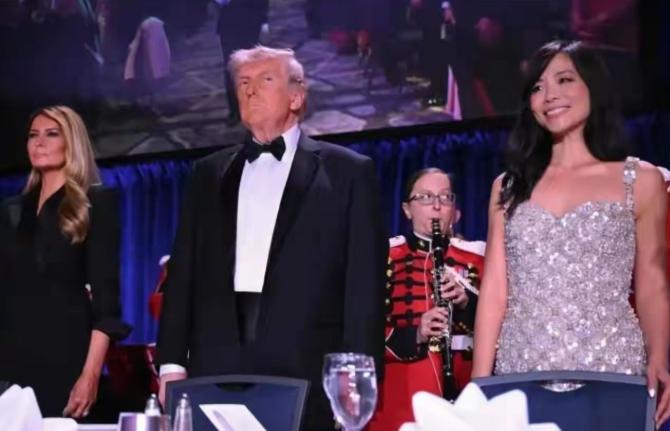 “白宫晚宴枪击案”最狼狈的不是摔了一跤的特朗普，也不是扭头就跑的万斯，最狼狈最尴