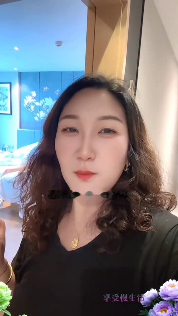 骑摩托车的感觉汽车永远是比不了的。四轮是生活，二轮才是自由。都说长途摩旅开车舒