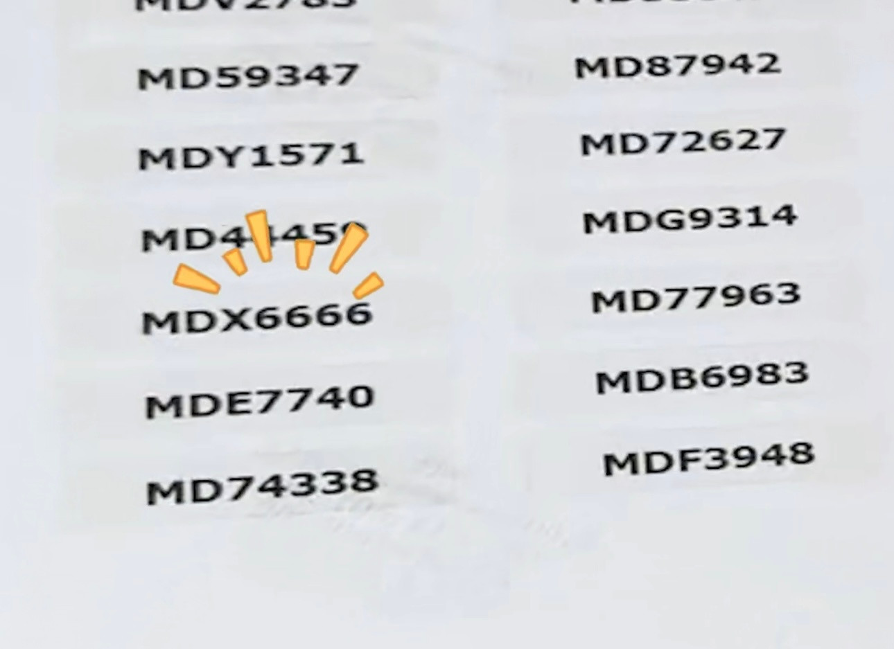 夫妻选车牌妻子随手摇出6666也是个好手G4343、666XL、444RS还有个