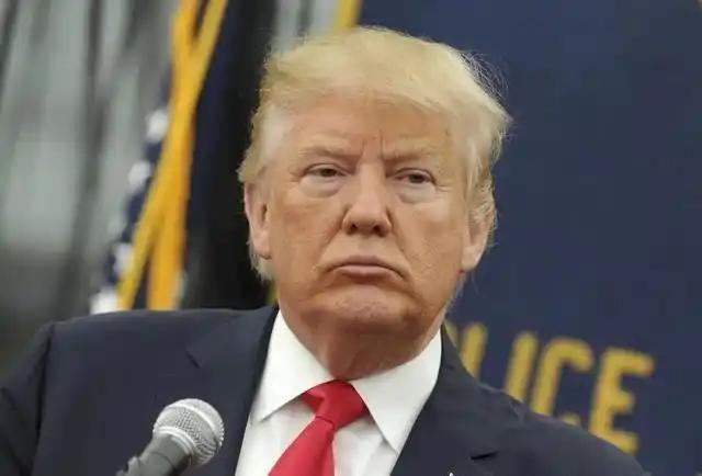 美国的狐狸尾巴总算藏不住了——打伊朗，图的压根不是石油。所谓“争夺石油”，不过是