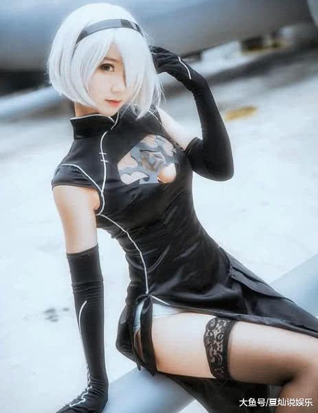 大佬cos丝袜2b, 镜头拉近后, 网友: 仙女下凡了?