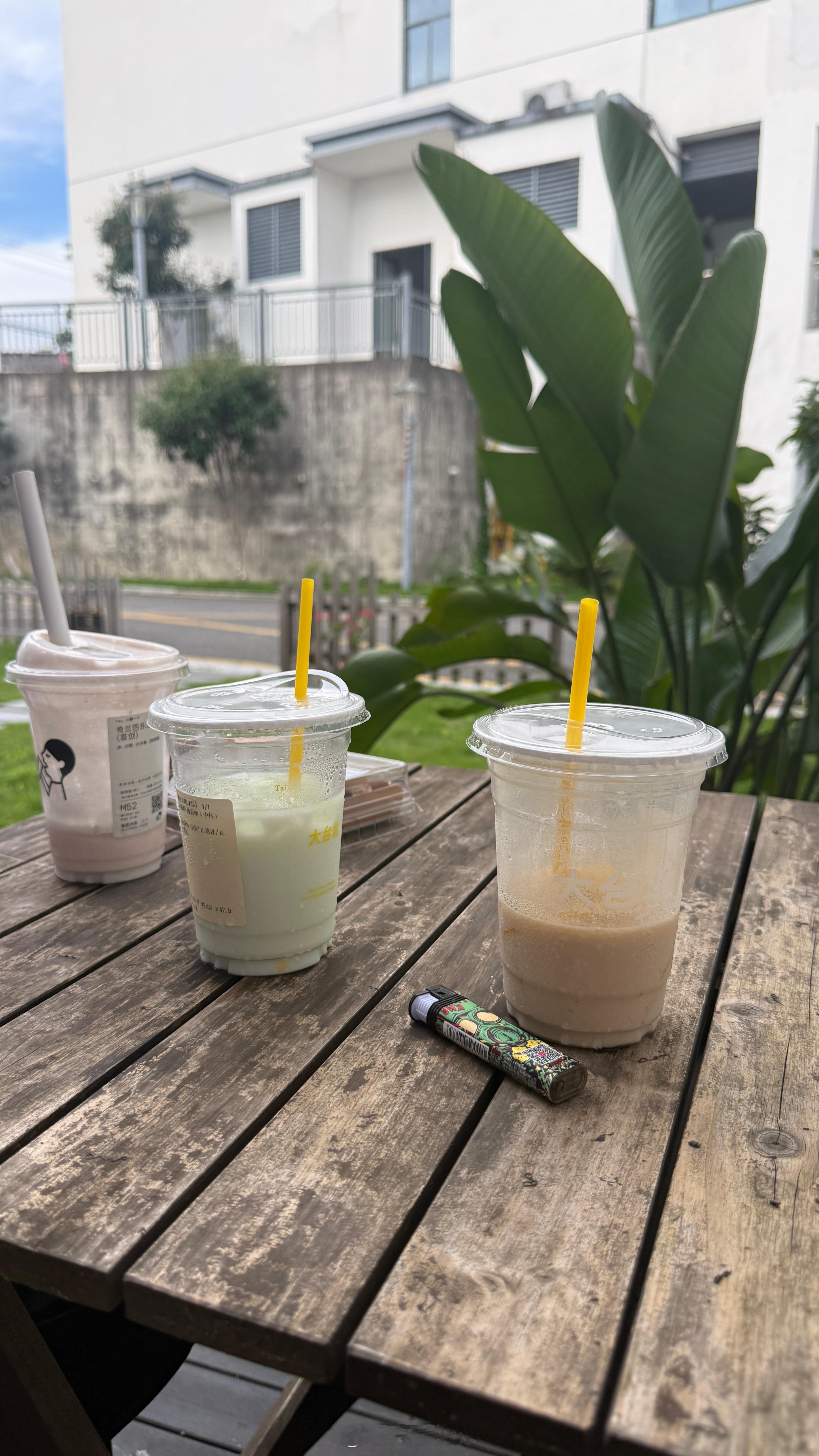 彪今天第二次洗纹身。