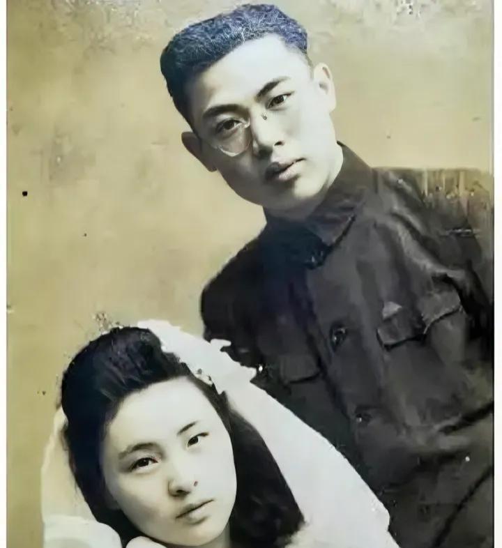 1928年，日本富家女不顾家人反对，远嫁数学家苏步青。哪料，日军侵华期间，富家女