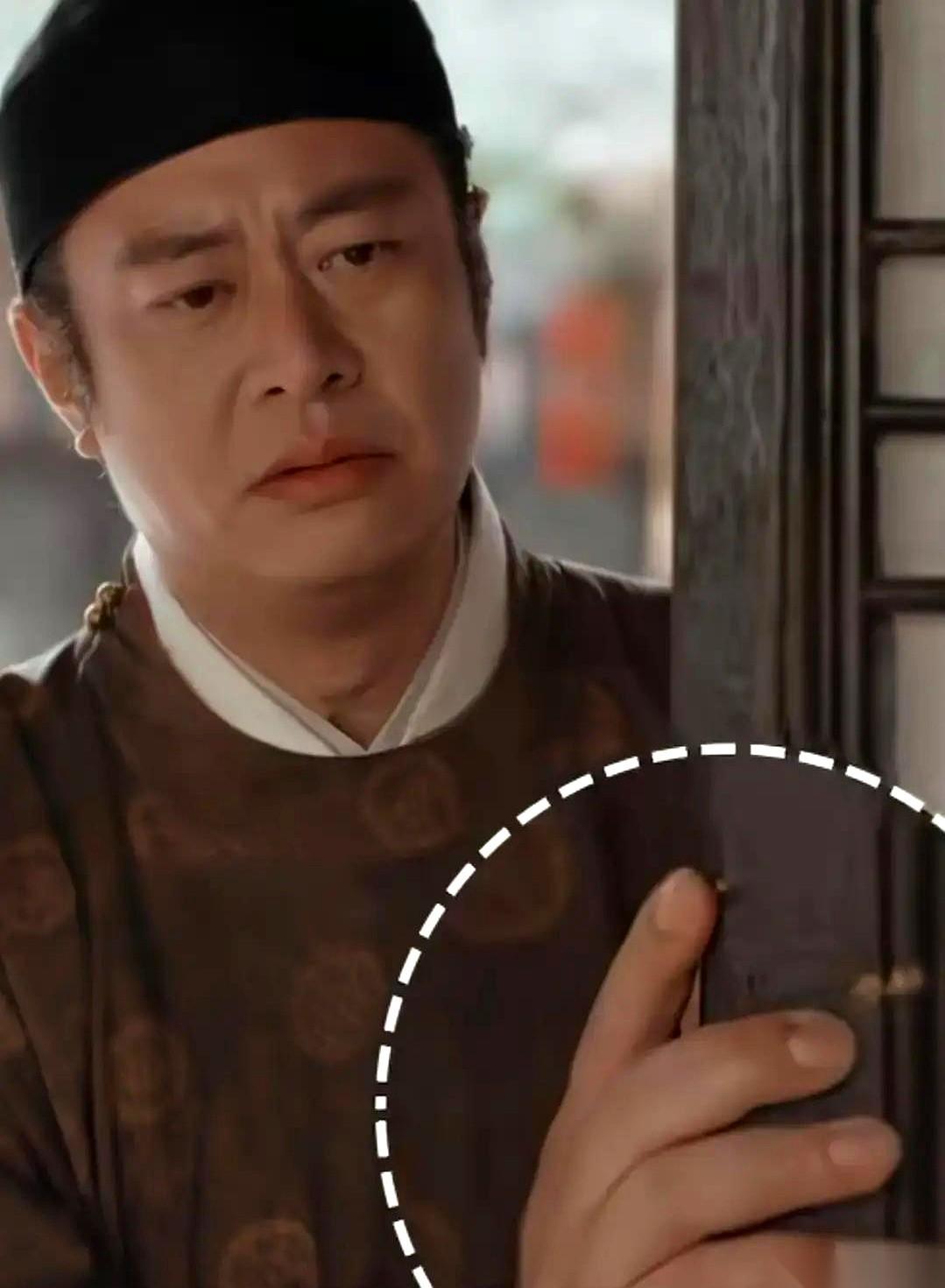 聊聊《家业》这部剧。九成的人，都把那个姓言的大人当成了情圣，直到有人把截图放大