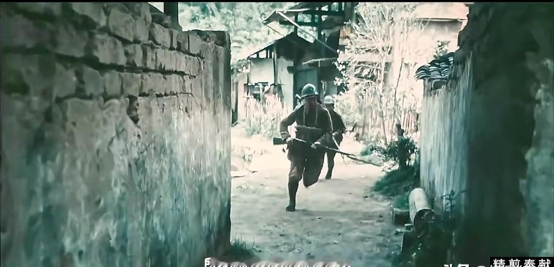 敌人喊“顺民”时扣动扳机，士兵吼“宁死不退”时血染阵地——这些台词，刺穿了屏幕。