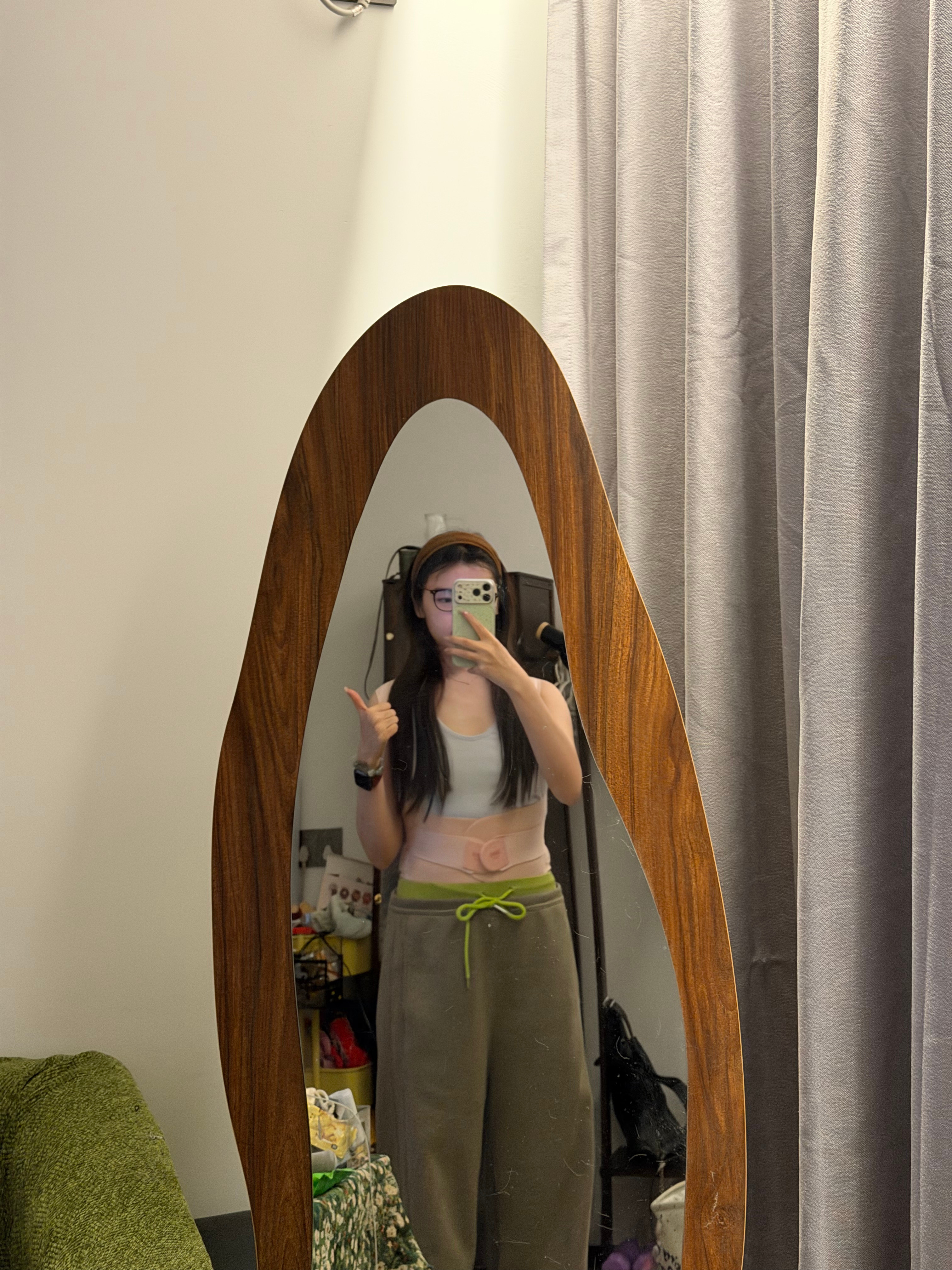 时至今日也没有高跟鞋驾驶证不懂为什么一套衣服上下色差还能这么大（准备退了555