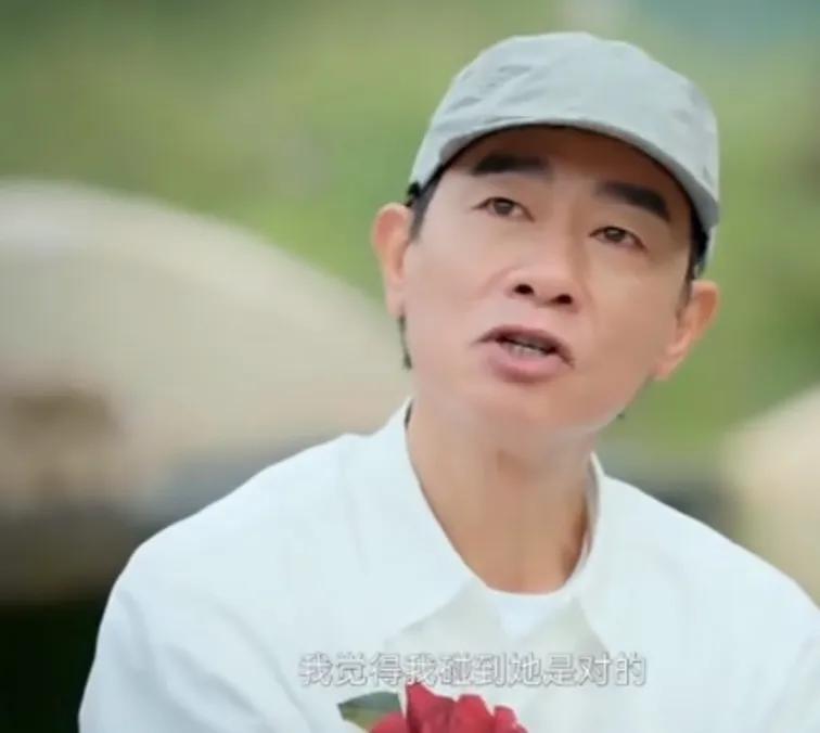 陈小春：“我觉得我碰到她是对的，因为以前碰到这么冲的女孩子，我就拍屁股就再见，因