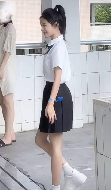 这男主是有多高，女生穿这么厚增高鞋还有身高差