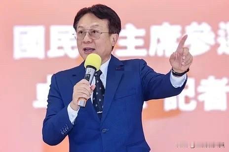 国民党彰化县前县长卓伯源今（22日）提出“整合大平台”行动说帖，呼吁蓝营在县长候