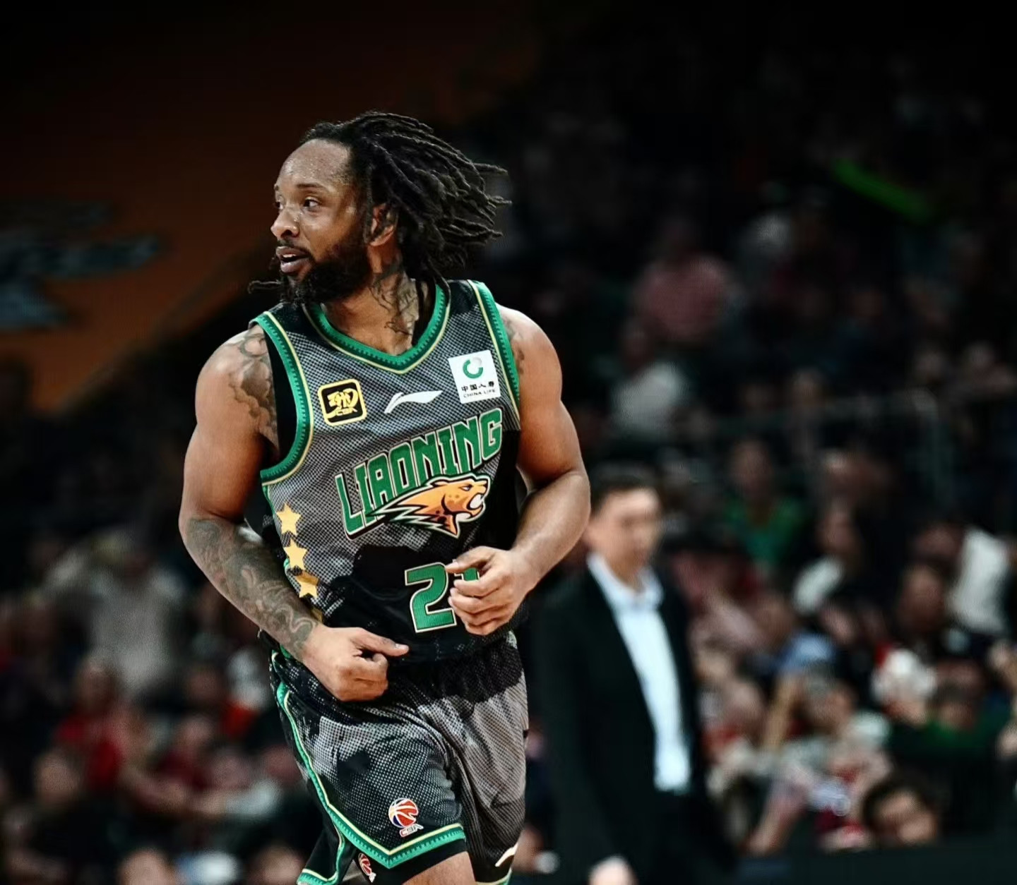辽宁虽输球但有进步，这场只输了16分，亨特“水货”，威尔斯燃尽