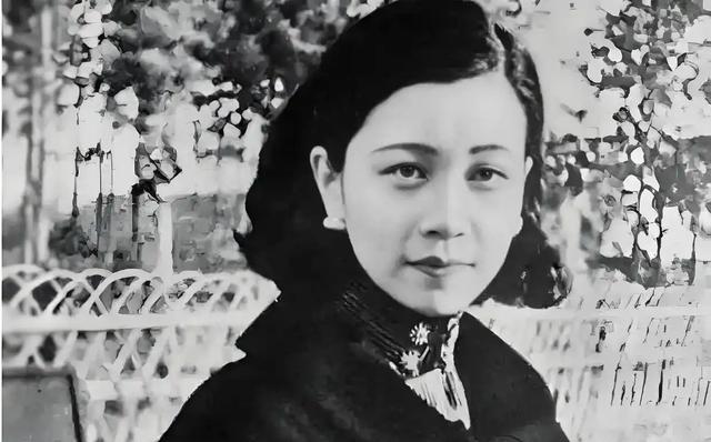1973年，76岁的于凤至不顾众人的反对，以每坪50美金的价格，买下美国一片荒地