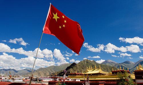 中国赢了，美国怂了。8月11日，日内瓦裁军谈判会议的会场里，上演了一出典型的