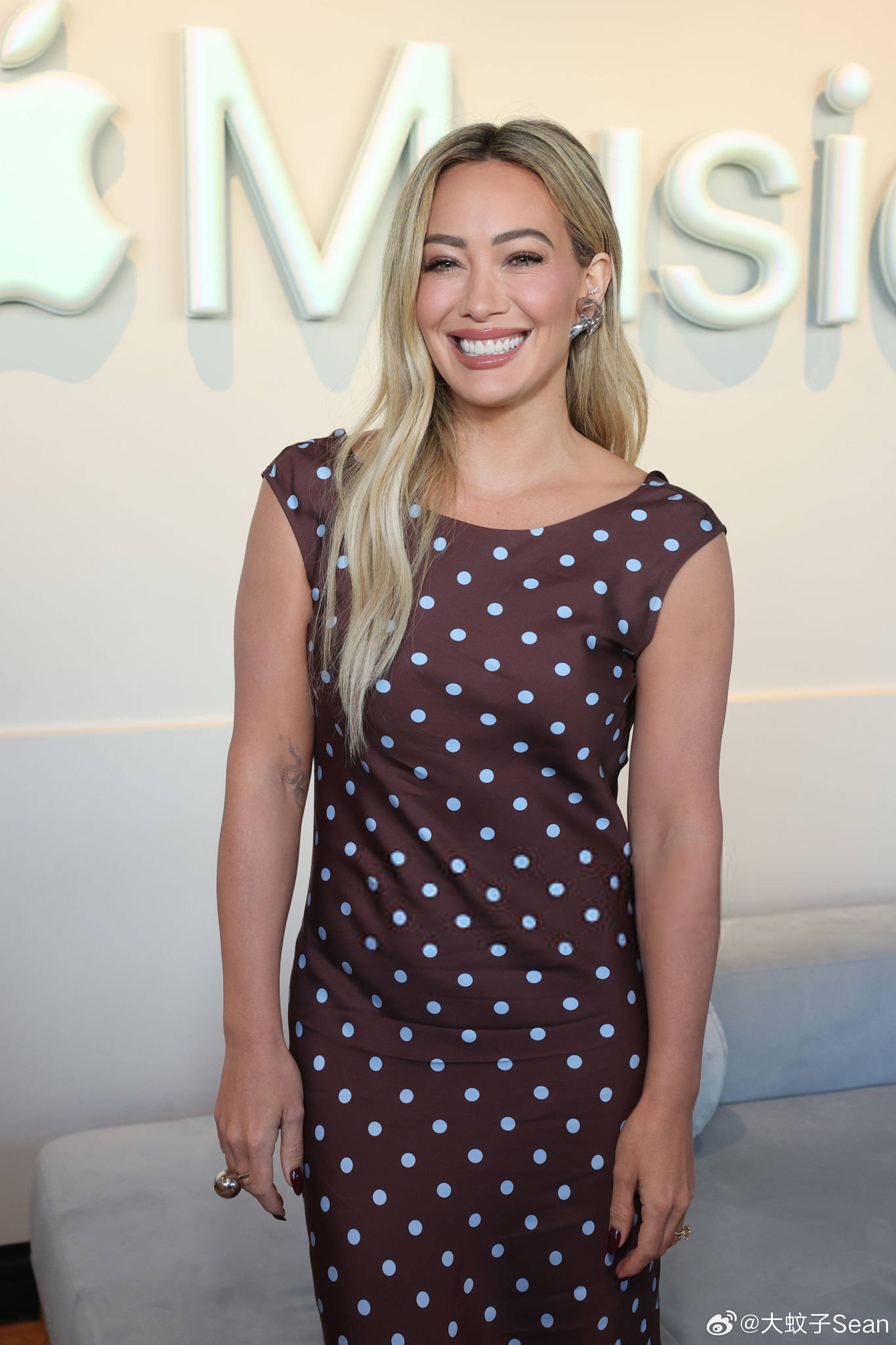 Hilaryduff希拉里达芙和老公Matthewkoma在洛杉矶的Appl