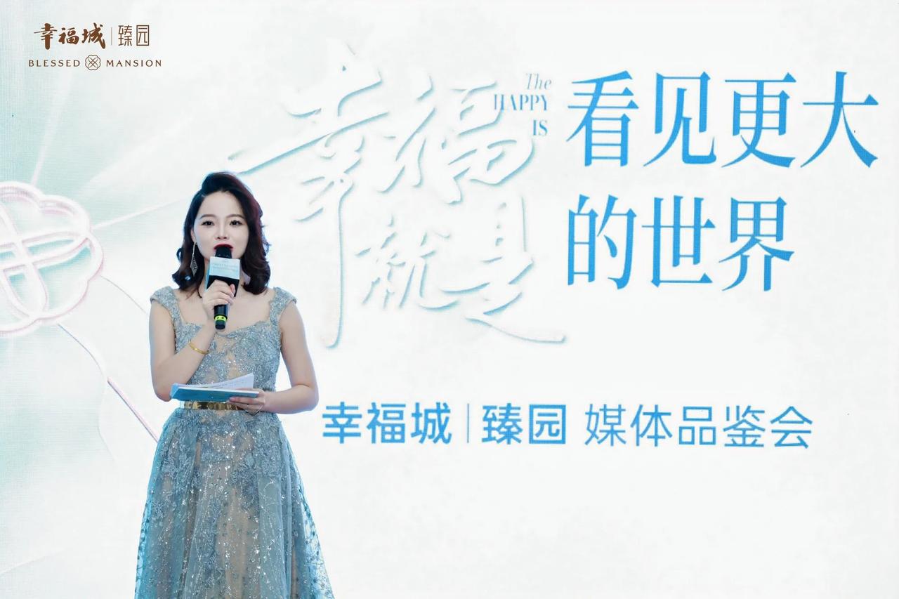 深圳官方规划中，冠以“超级”之名的，仅有深圳湾超级总部基地和龙华超级商圈两个！