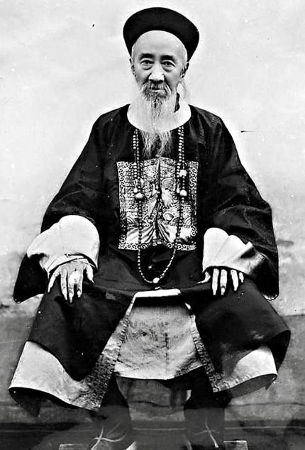 晚清名臣张之洞是一个人生的赢家,他年轻时就是一个学霸,做官也做到极品,生儿子也生