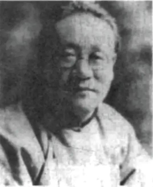 1948年济南战役时，其他国民党党官们全都跑了，只有书呆子庞镜塘“傻乎乎”的去找