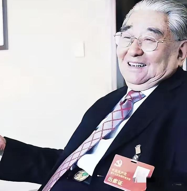 这届网友除了对象找不到什么都能扒出来。这话真不是调侃，是我见过太多“