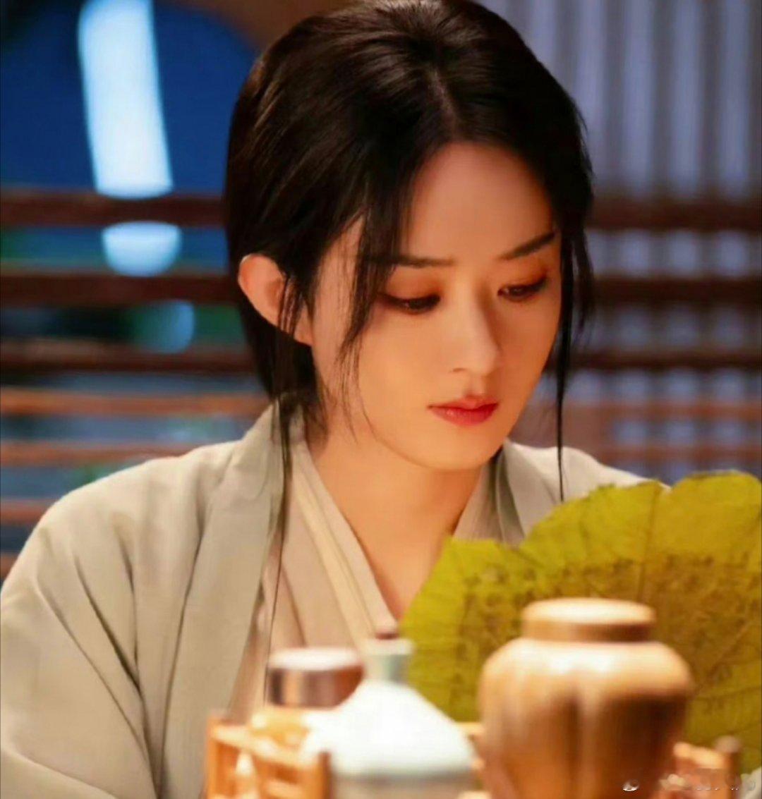 1、猕猴桃新剧《云初令》开通官博，有消息称这部剧正在接触虞书欣和张云龙，《一念江