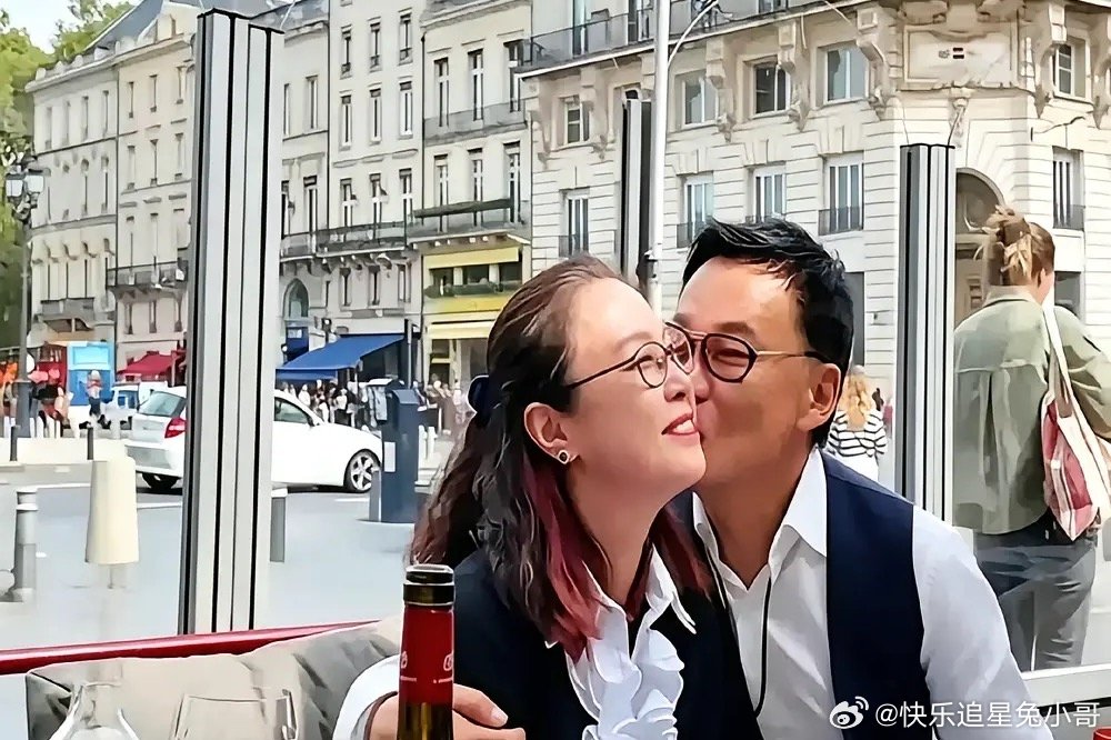 李国庆作为超级亿万富翁，二婚找个60岁同龄人，而不是找（孙子辈）年轻漂亮的小姑娘