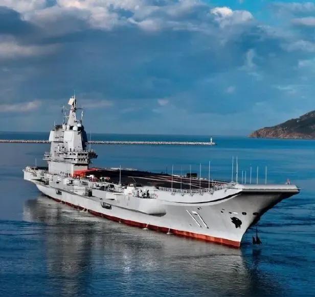 关于对辽宁舰和山东舰进行电磁弹射改造的可能性问题！突然有了极大突破。蒸汽弹射，