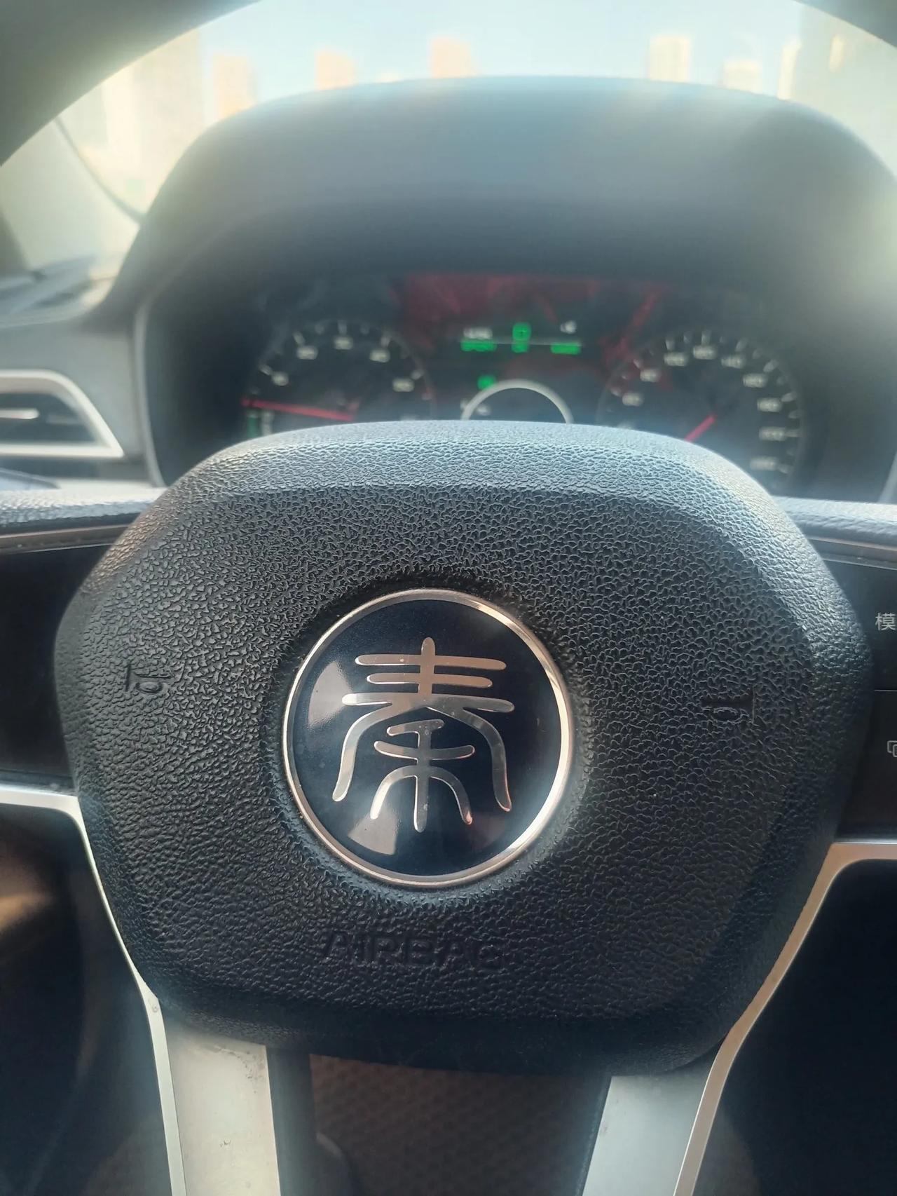 比亚迪想超越丰田，简直就是在做梦！造了十几年的车，连老百姓需要什么都搞不明白，不