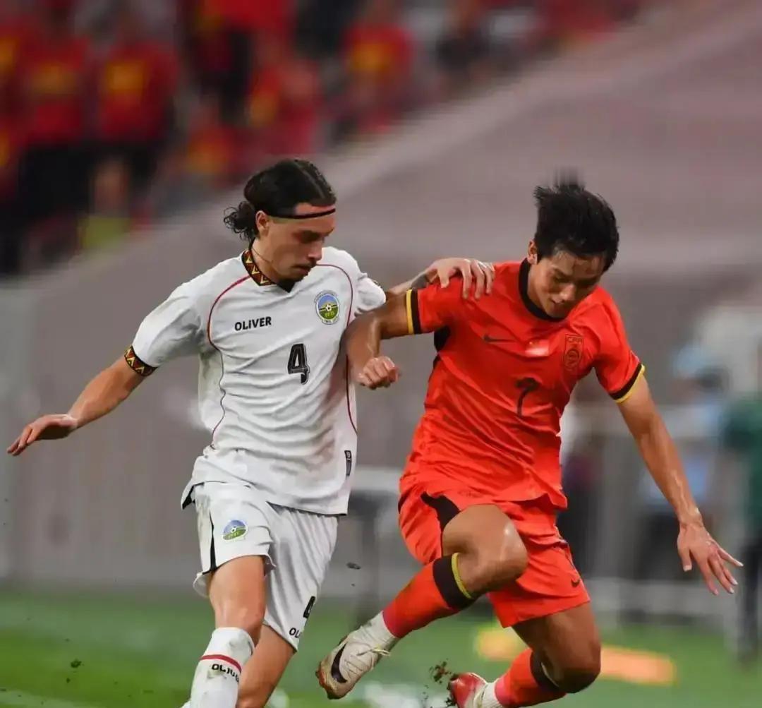 （钩子句）重庆青训现在碰上一个怪现象：孩子踢得越好，家长心里越慌。因