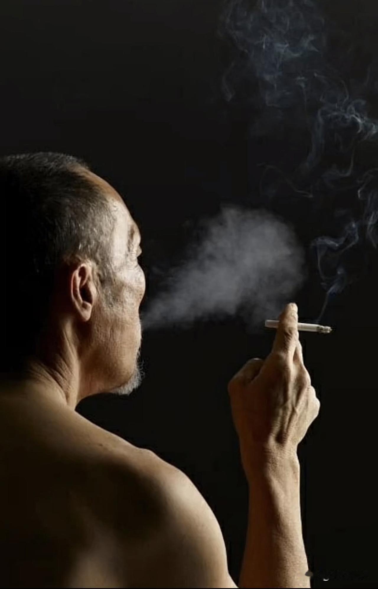 人在低谷的时候，你看到的一切才都是真的。“未曾失败先傲娇，低谷便知人间冷”，