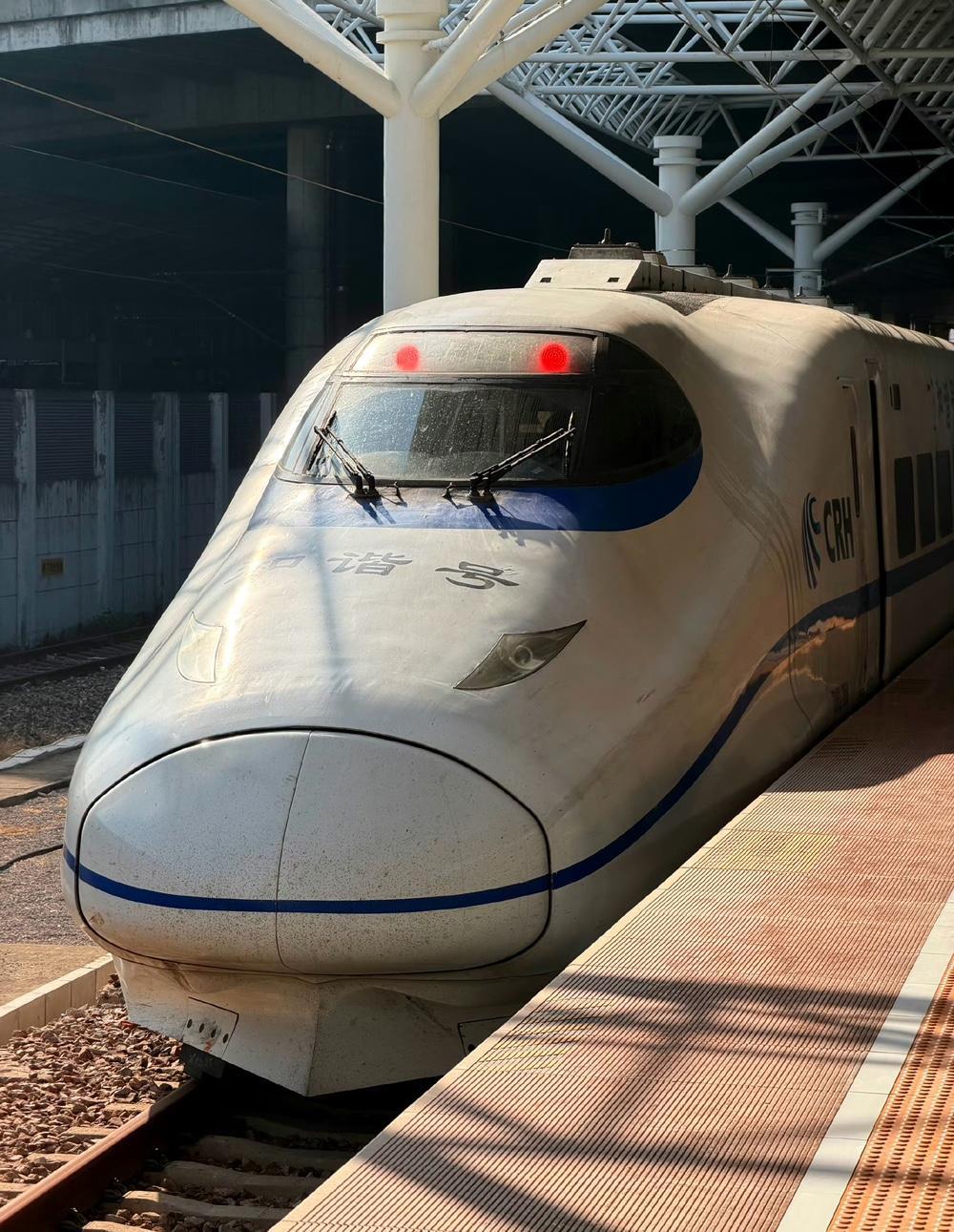 你敢相信吗？中国的第一批从日本引进的动车组已经进入了退役期！第一批引进的和谐