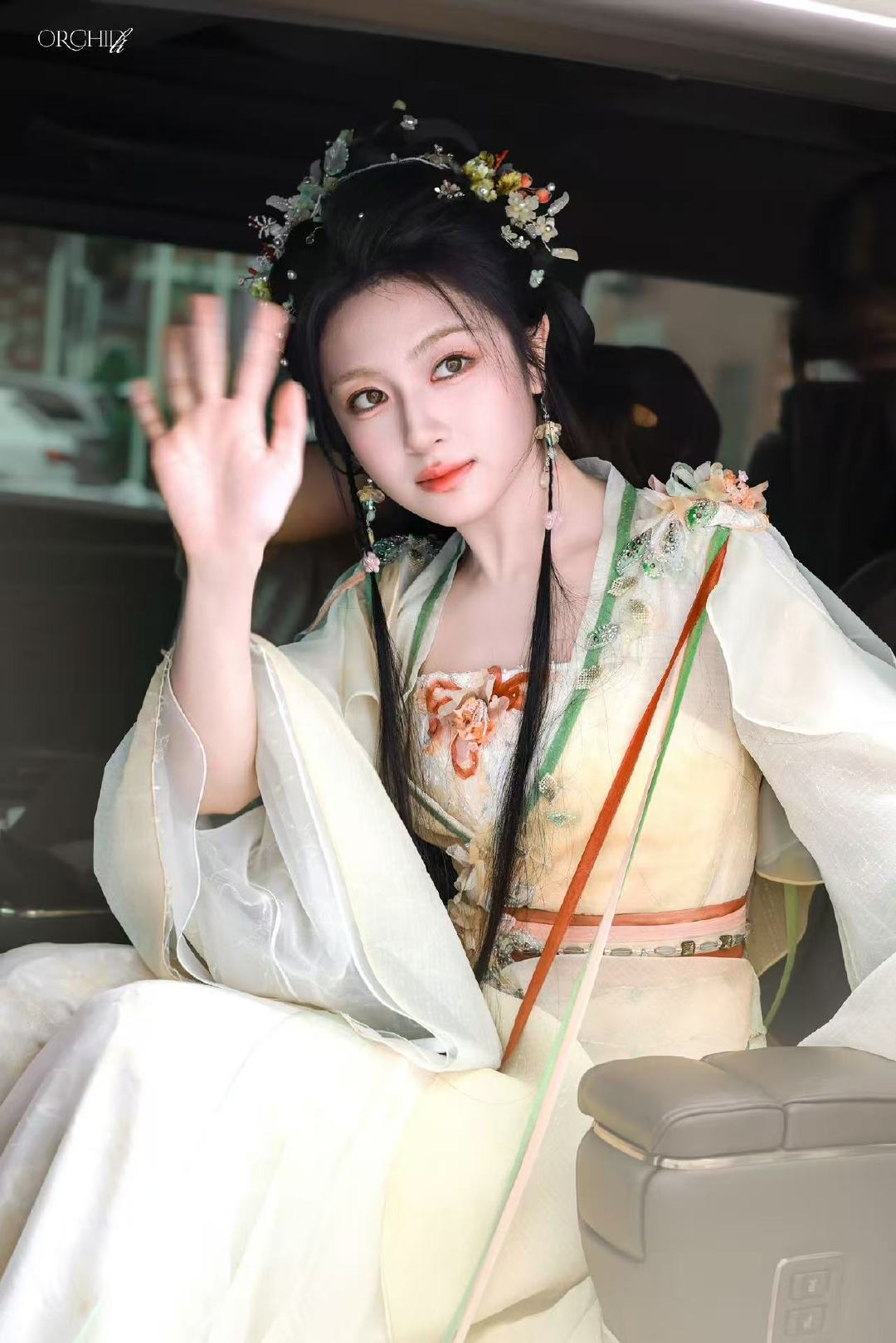千夜奇谭造型师是艾闻千夜奇谭妆造艾闻居然是艾闻做的