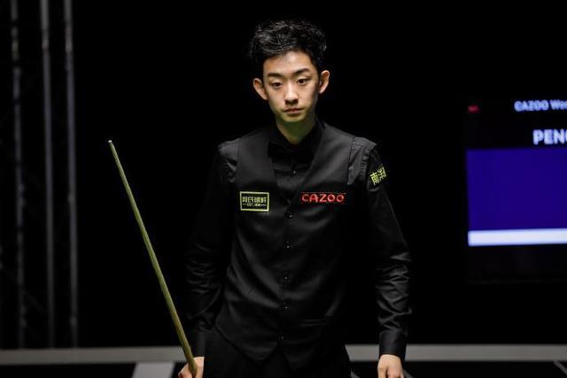 吴宜泽有望击败尼尔·罗伯逊!在2025年英锦赛正赛首轮比赛后，大满贯得主尼尔·