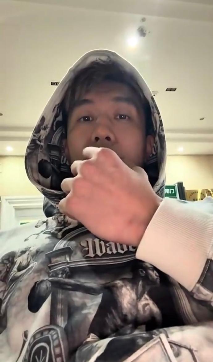 郭艾伦社媒更新伤情：前交叉韧带断了！这个年龄，加上以前的伤病史，不知道还能不