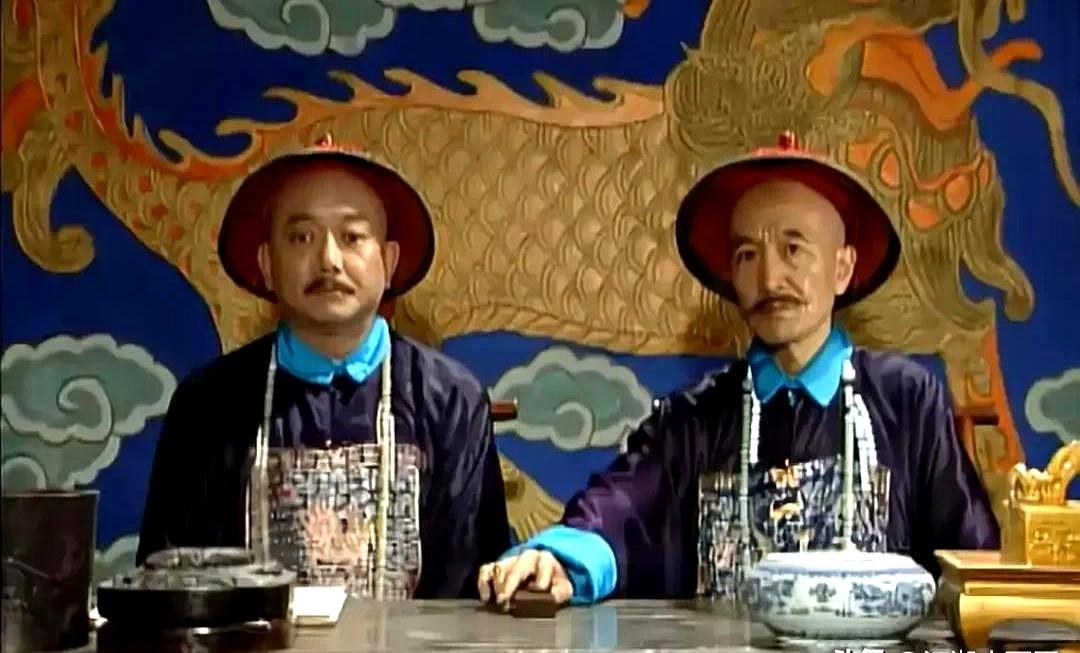 重刷《宰相刘罗锅》才发现，刘墉的胆子压根不是自己给的。小时候看剧，觉得刘罗锅