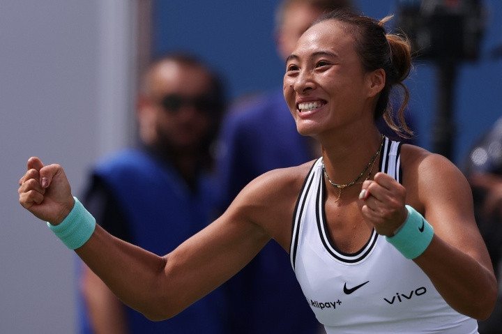 回来了! 郑钦文时隔2年再取6连胜, 重返大满贯16强+世排飙升41位