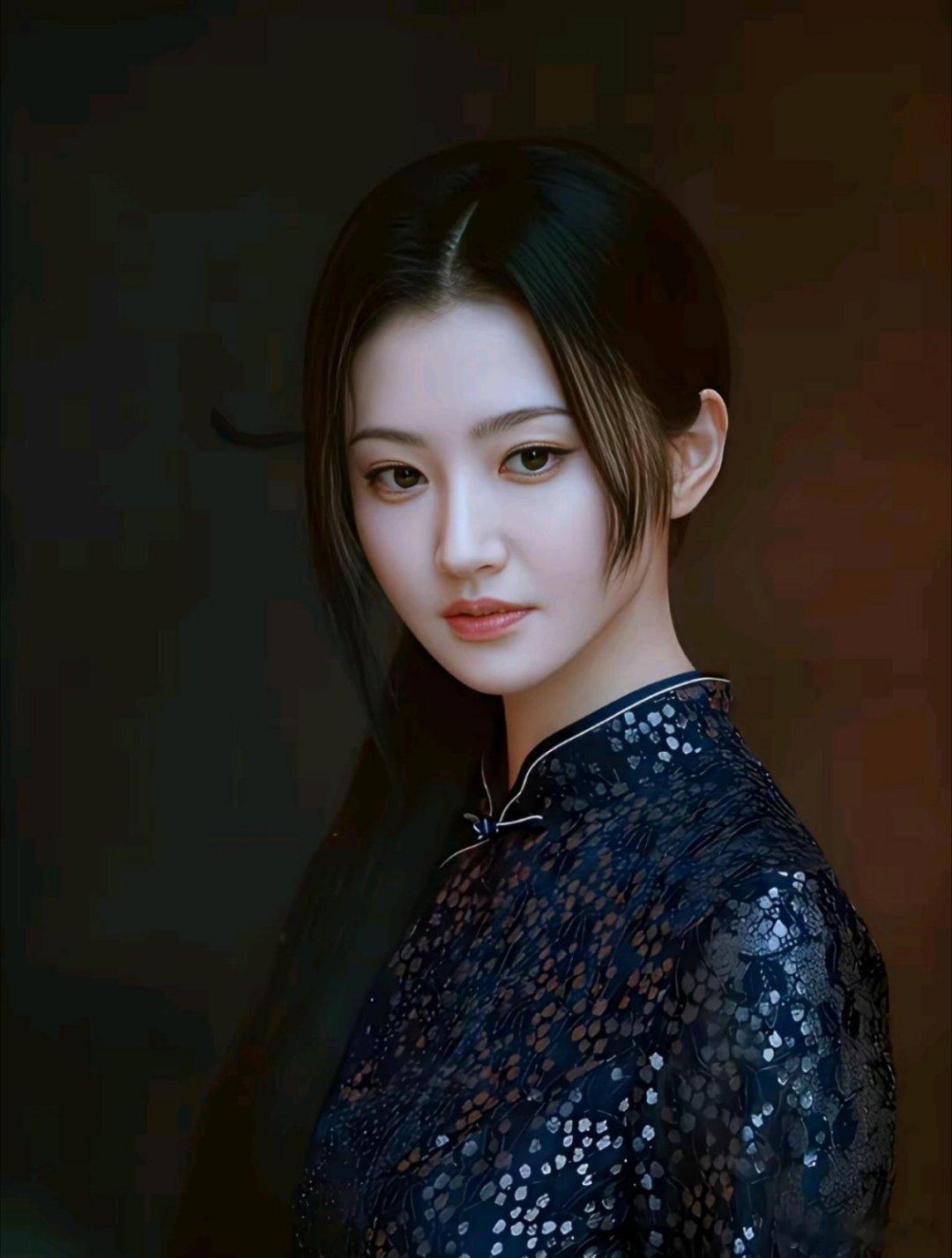 启迪景甜，看看这个西安姑娘景甜，1988年7月21日生在西安，今年38岁，身高1