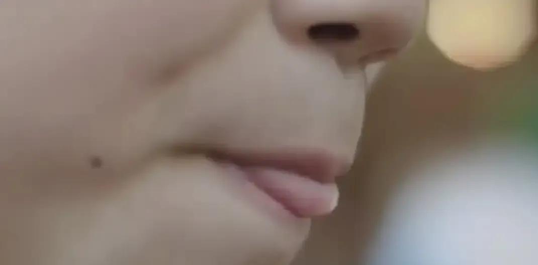 一对小情侣避孕失败，原因是男生把避孕药自己吞了，还天天吃，结果女友还是怀了六周。