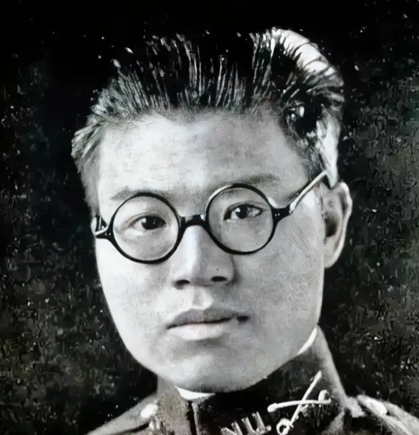 1942年，远征军副师长齐学启被俘，面对日军的劝降，他说:“中国军人，可杀不可辱