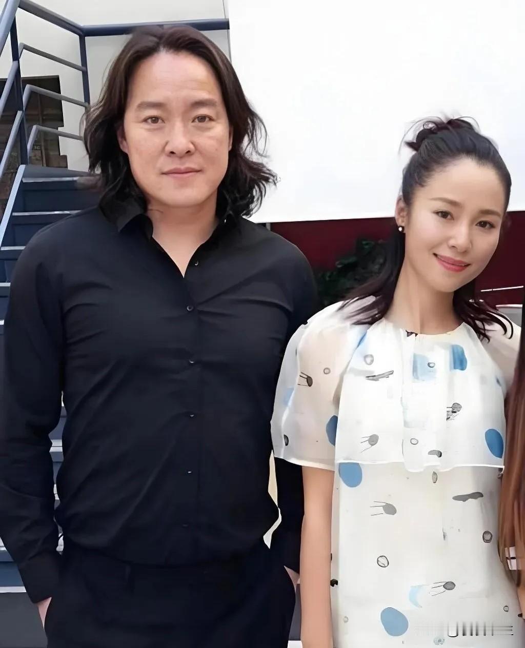 原来江一燕的离婚并非一时兴起,而是早有预兆的,早在与叶童聊亲密关系的时候,