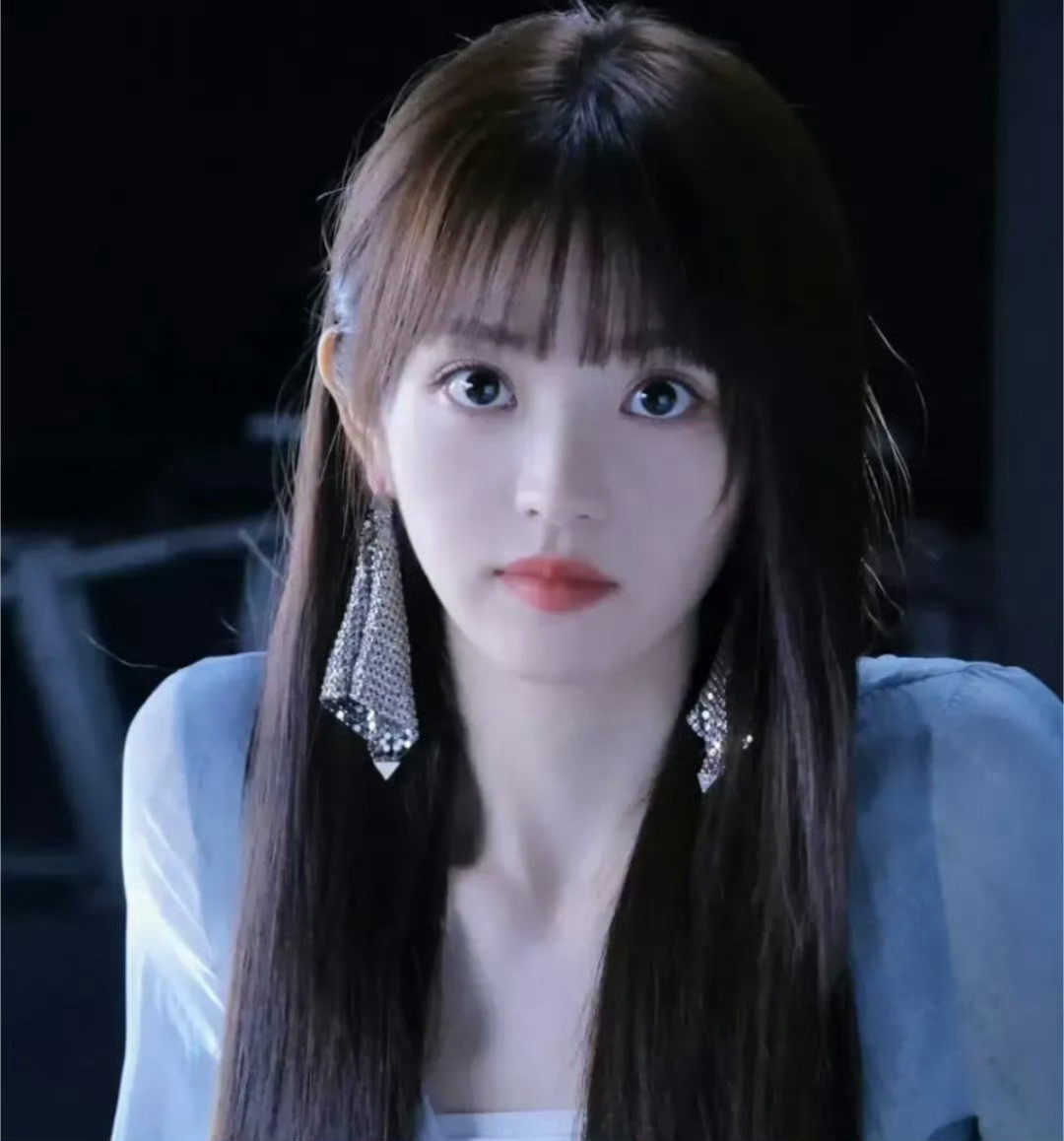 以下是2026年影视最新动态：-田曦薇接触两部新剧：田曦薇正在接触新丽的《灯花