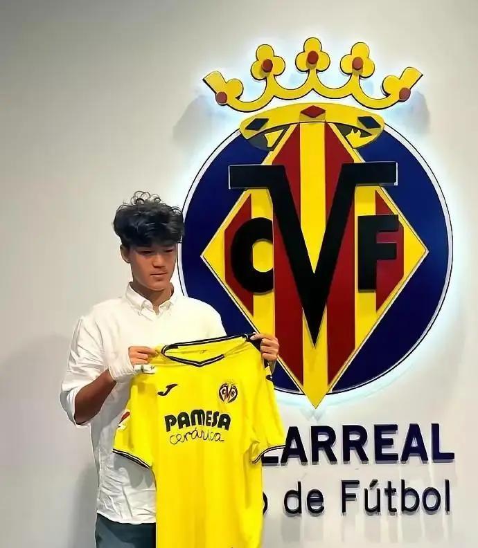 15岁中国少年，被西甲标价1600万。不是天赋，是肌肉记忆。每天雷打