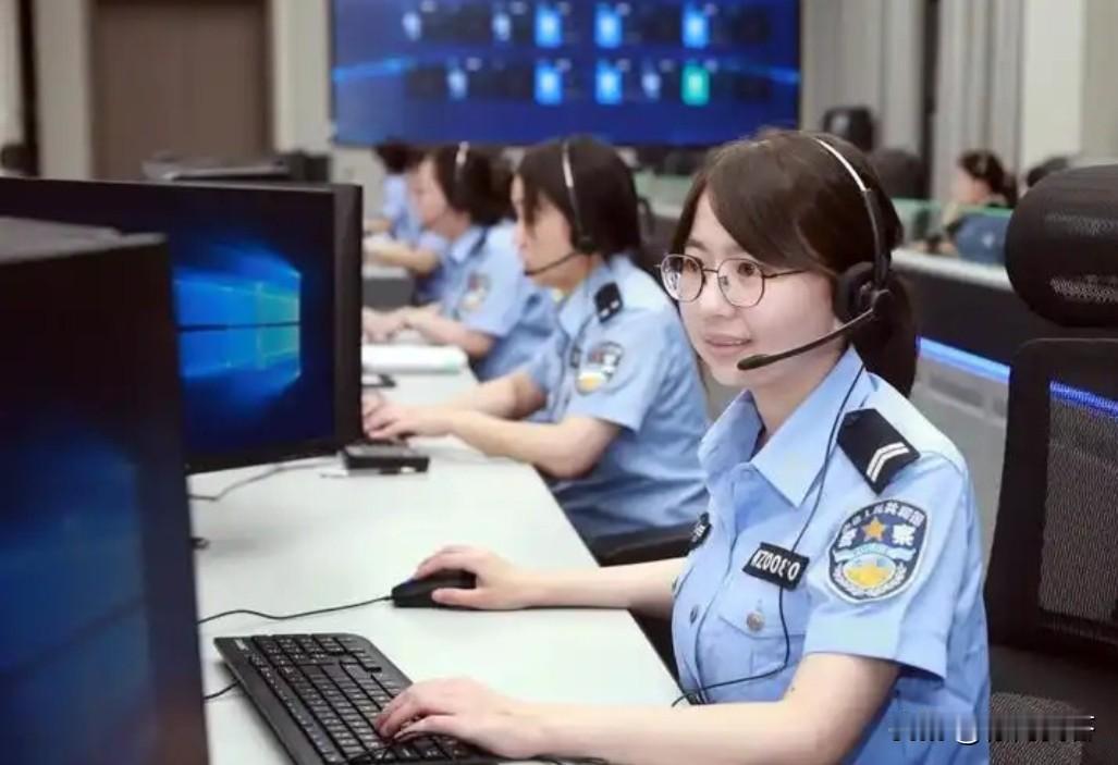 请问：公安系统的工勤人员是正式警察吗？答案：不是，‌公安机关工勤人员主要从事