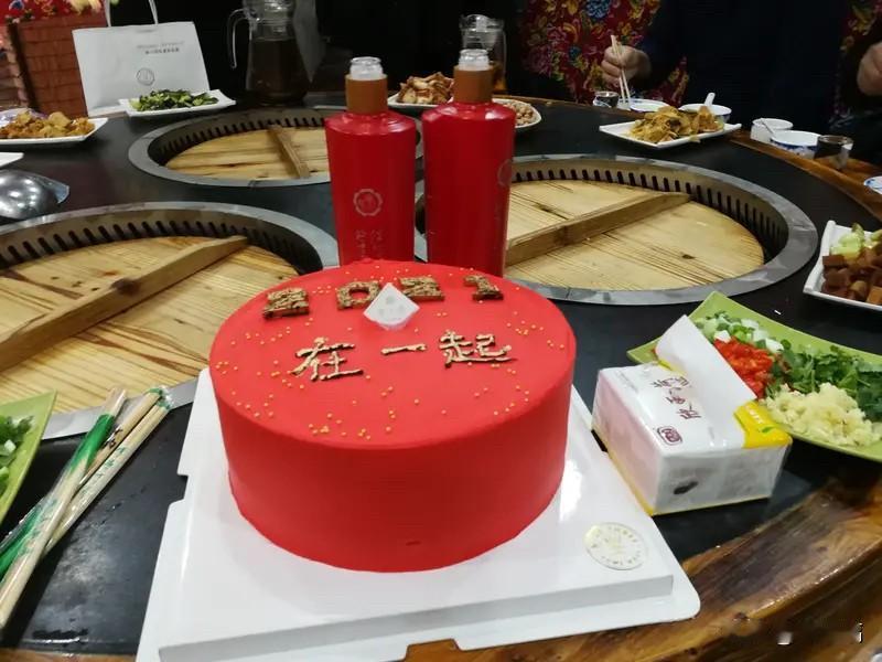 想灵魂觉醒真正悟道，得明白“吸引力法则”。世界万物频率相同会相互吸引，外在的人、