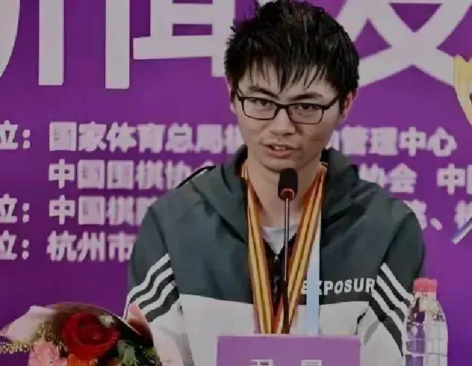 这届象棋全国个人赛，结果让人有点意外。几位响当当的特级大师，比如孟辰、曹岩
